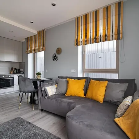 Stylish And Cosy 1-bedroom By Urban Rent Daire
